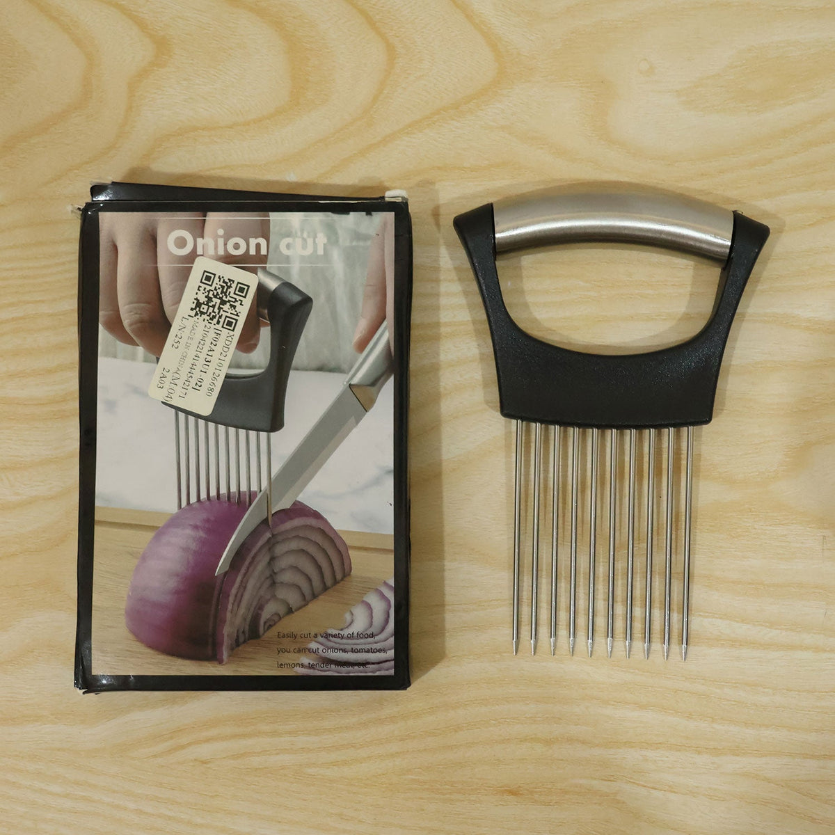 Onion Slicing Holder With Stainless Steel Prongs For Vegetable Preparation (1 Pc)