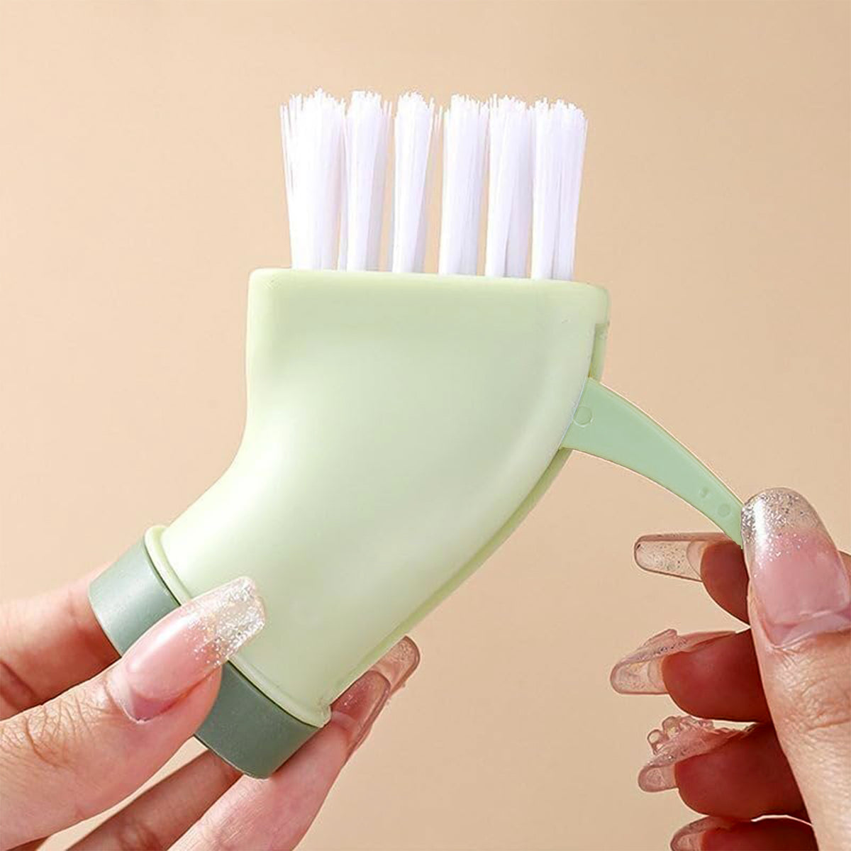 Multipurpose Bottle-connectable Cleaning Brush With Built-in Scraper (1 Pc)